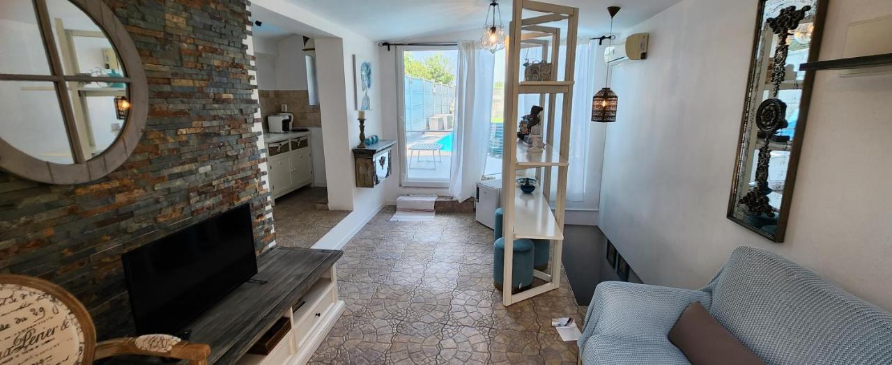 Morii Lake Pool Villa بوخارست المظهر الخارجي الصورة