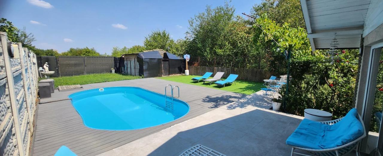 Morii Lake Pool Villa بوخارست المظهر الخارجي الصورة